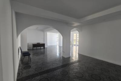 Spatiu comercial/ birouri/ cabinete medicale - 10