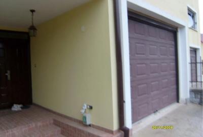 Vilă 3 nivele + pod, 220 mp utili, acces 2 străzi, Găvana 3 – preț 200.000 € - 4