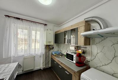 Apartament 3 camere complet renovat Zona Dacia etaj 3 - 5