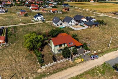 REDUCERE Casă nouă, spațioasă, în cartierul rezidențial din Curtici - 3