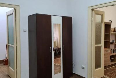 Casă cu 5 camere cu Teren 159 Mp în Tineretului - 1