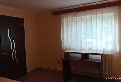 Casă cu 3 camere în Central - 4