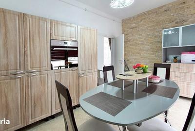 Apartament cu 3 camere în 9 Mai