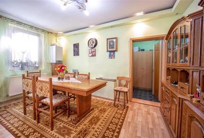 Casă individuală cu 5 camere cu Canalizare în Central - 17