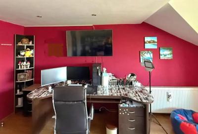 Casă cu 5 camere cu Canalizare în Colonia Bod - 6