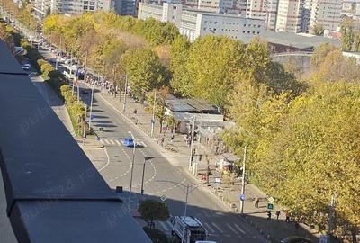 Apartament cu 2 camere semidecomandat în Păcii