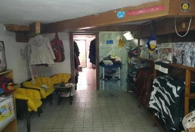 Casă cu 4 camere în Central - 9