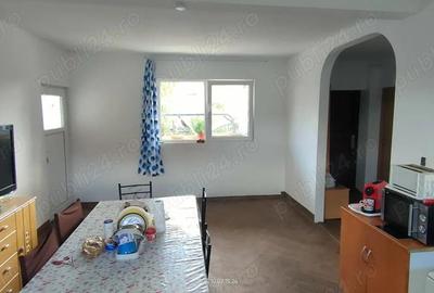 Casă cu 3 camere în Aradului