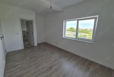 Casă cu 4 camere cu Teren 300 Mp în Central - 7