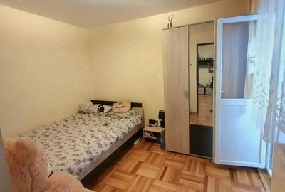 Inchiriez 2 cam 7 Nov (3 min UMFST) - 2