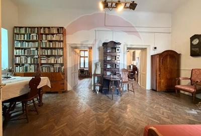 Apartament cu 3 camere semidecomandat în Central - 2