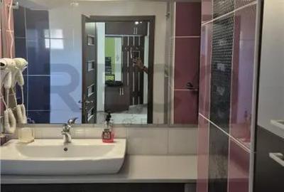 Apartament cu 3 camere decomandat în Decebal - 2