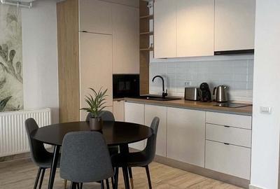 Apartament cu 2 camere semidecomandat, mobilat în Nord - 9