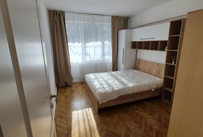 Apartament cu 3 camere semidecomandat în Nord - 1