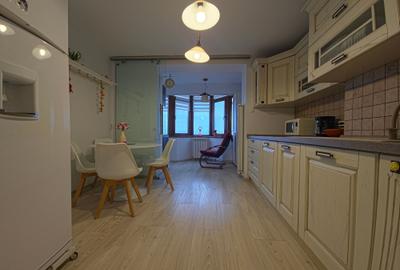 Faleza Nord 3 camere vedere la mare loc de parcare termen lung - 18