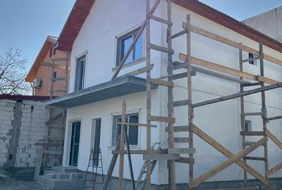 Casă individuală cu 5 camere cu Teren 200 Mp în Kamsas - 1