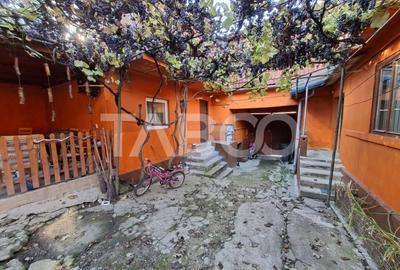 Casa cu 6 camere 720 mp teren in sat Bungard din judetul Sibiu Casa cu 6 camere 720 mp teren in sat Bungard din judetul Sibiu - 25