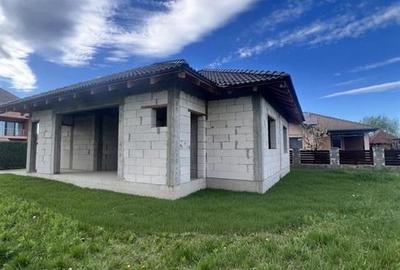 Casă cu 4 camere cu Teren 487 Mp în Sântandrei - 2