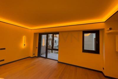 Apartament cu 3 camere semidecomandat în Central - 2