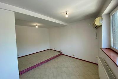 Spatiu comercial, stradal, de inchiriat - 5