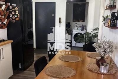 Apartament cu 2 camere decomandat în Girocului