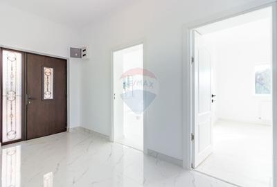 Casa / Vila in centrul orasului Buftea, autobuz, hipermarket, piata - 3