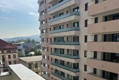 Garsonieră decomandată, mobilată în Podu Roș