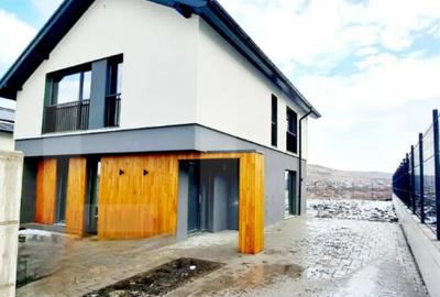 Casă cu 4 camere cu Teren 524 Mp în Central - 8