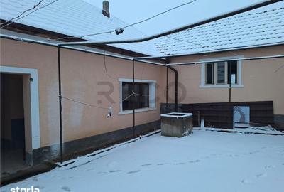 Casă cu 4 camere cu Teren 11000 Mp în Uileacu de Beiuș - 9