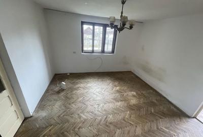 Apartament cu 4 camere semidecomandat în Central - 4