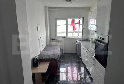 Apartament cu 3 camere semidecomandat în 1 Decembrie 1918 - 2