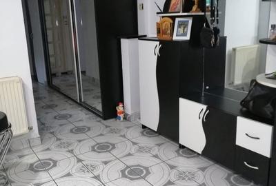 Apartament cu 3 camere decomandat în Exterior Vest - 8