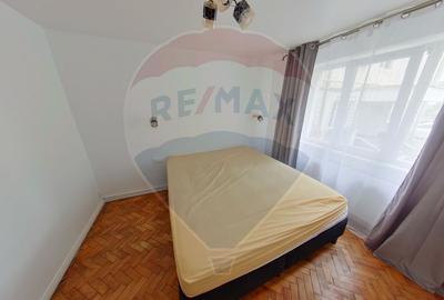 Apartament cu 3 camere de vânzare în zona Est - 18