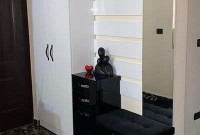 Apartament cu 3 camere decomandat în 1 Mai - 5