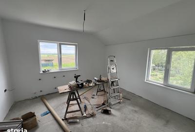 Casă cu 5 camere cu Teren 1000 Mp în Păulești - 6
