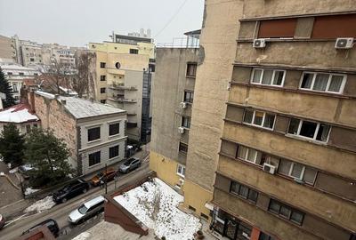 Garsonieră în Universitate - 2