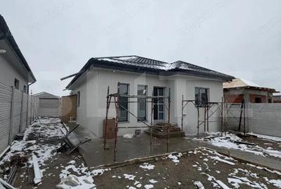 Casă cu Teren 260 Mp în Preajba - 5