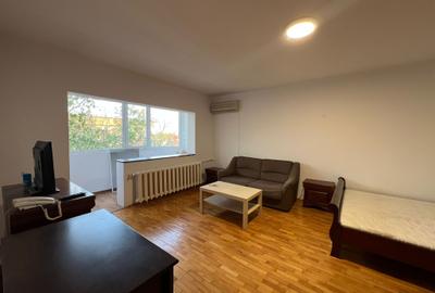 Garsonieră spațioasă 40+ mp, decomandată – etaj 4/4 - 3