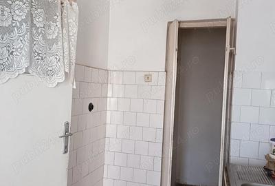 Apartament cu 3 camere decomandat în Central - 1