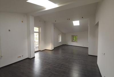 Spațiu comercial, de 120 mp, în Dacia - 1