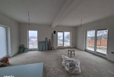 Casă cu 4 camere cu Teren 700 Mp în Feleacu - 1