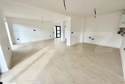 Casă cu 4 camere în Central - 1