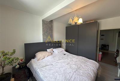 Apartament cu 2 camere decomandat în Central