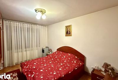 Apartament cu 4 camere semidecomandat, mobilat în Circumvalațiunii - 12