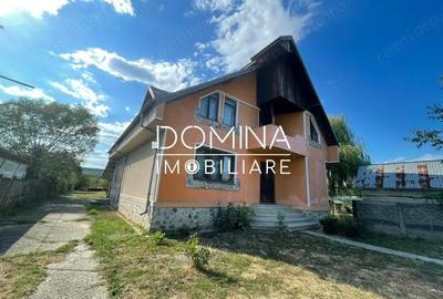 Casă cu 4 camere cu Teren 3654 Mp în Turcinești - 1