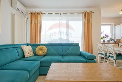 Apartament cu 2 camere semidecomandat, mobilat în Tractorul - 3