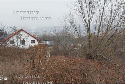 Teren de 1456 mp, în Central - 9