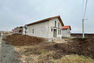 Vand vila noua in Fantanele,Arad, 15 min.centru,cartier nou,P+1, st.310 mp.la gri - 3