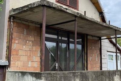 Casă individuală cu 3 camere cu Teren 1095 Mp în Central - 2