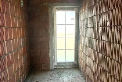 Duplex cu 4 camere cu Canalizare în Moșnița Nouă - 7